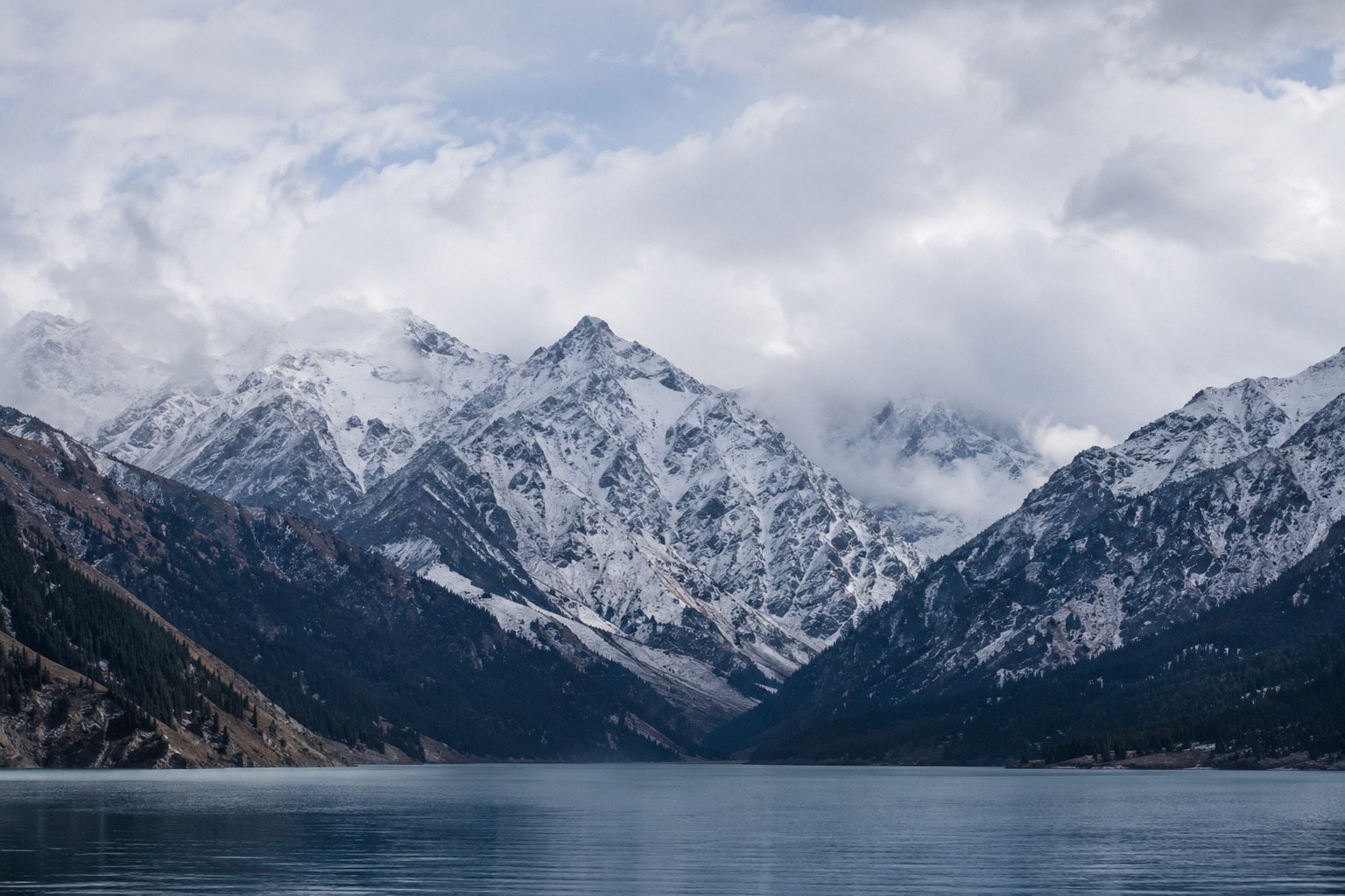 Echoes of Water — lake and mountains